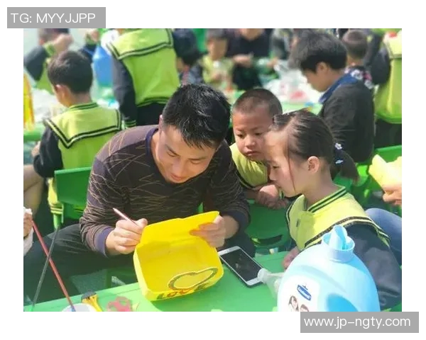 日本小学足球蛋糕的创意制作与庆祝活动探讨