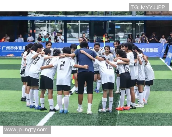 足球火12期精彩回顾与分析让我们一起见证绿茵场上的激情与荣耀